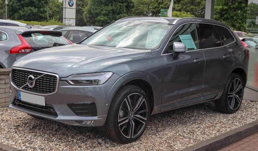 2018_Volvo_XC60_R-Design_PRO_D4_AWD_2.0